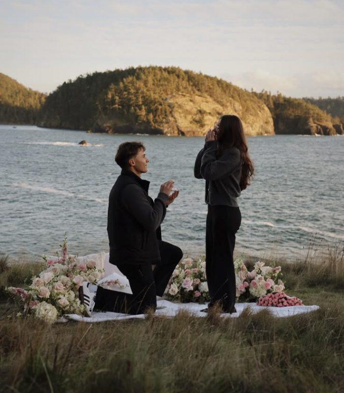 Edited in Tezza with: Lover, Temperature, Saturation, Brightness, Disposable, HSL, Exposure, & Contrast